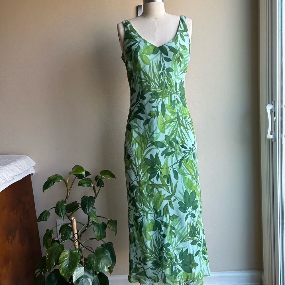 Ann Taylor Green Leaf Print Maxi Dress